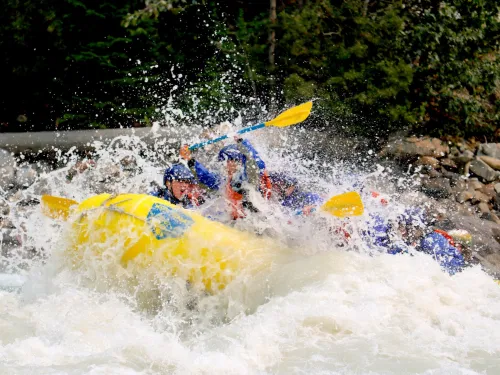Whitewater rafting in Golden BC